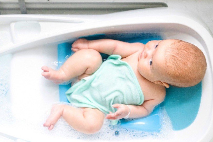 نحوه حمام بردن نوزاد